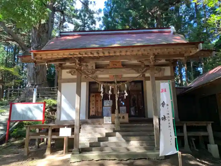 戸隠神社の本殿・本堂
