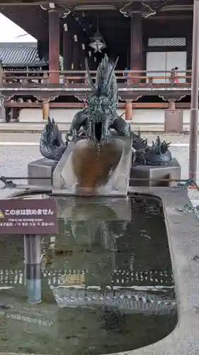 東本願寺（真宗本廟）の手水舎