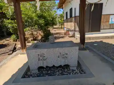神明神社の手水舎