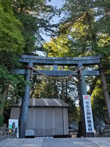 諏訪大社の鳥居