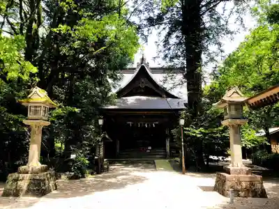 白髪神社の本殿・本堂