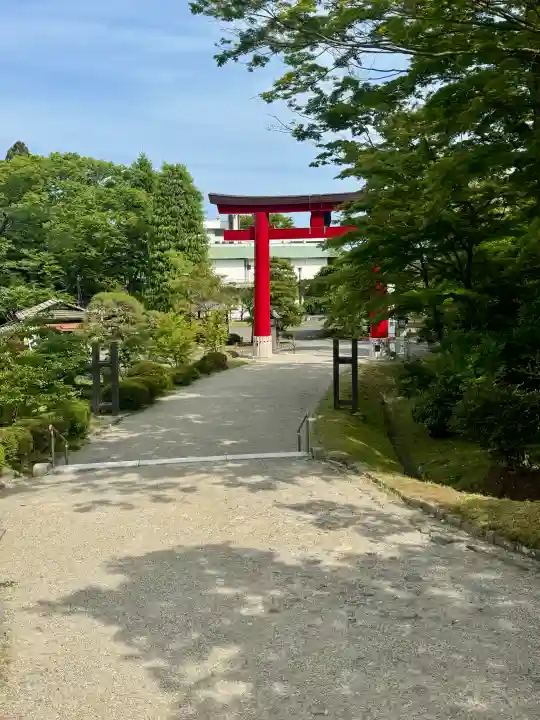 志波彦神社・鹽竈神社の{uncategorized: "未分類", other: "その他", undefined: "問題あり", building: "その他建物", grave: "お墓", sacred_gate: "鳥居", guardian: "狛犬", statue: "像", buddha: "仏像", history: "歴史", nature: "自然", garden: "庭園", animal: "動物", pagoda: "塔", temizu: "手水舎", mountain_gate: "山門・神門", sanctuary: "本殿・本堂", subordinate: "末社・摂社", art: "芸術", scenery: "景色", jizo: "地蔵", ema: "絵馬", goshuin: "御朱印", omikuji: "おみくじ", items: "授与品その他", amulet: "お守り", goshuincho: "御朱印帳", eats: "食事", festival: "お祭り", votive_dance: "神楽", shichigosan: "七五三参", wedding: "結婚式", experience: "体験その他", initially: "初詣", around: "周辺", anti_infection: "感染症対策"}