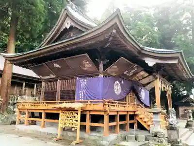 小国両神社の本殿・本堂