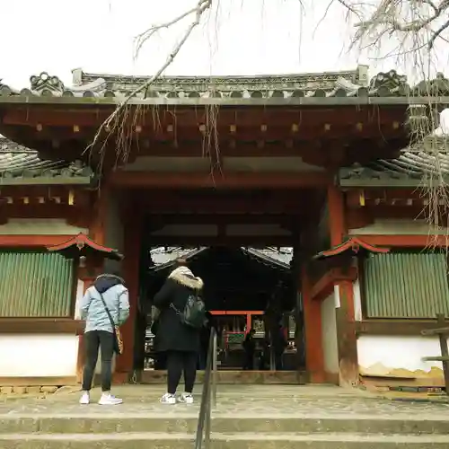 氷室神社の山門