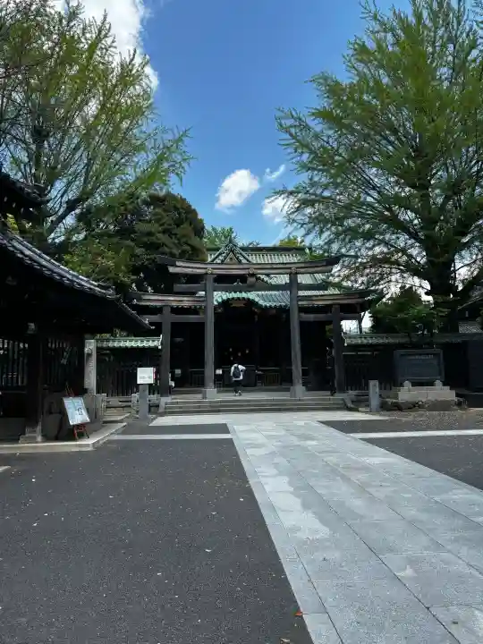 牛嶋神社の{uncategorized: "未分類", other: "その他", undefined: "問題あり", building: "その他建物", grave: "お墓", sacred_gate: "鳥居", guardian: "狛犬", statue: "像", buddha: "仏像", history: "歴史", nature: "自然", garden: "庭園", animal: "動物", pagoda: "塔", temizu: "手水舎", mountain_gate: "山門・神門", sanctuary: "本殿・本堂", subordinate: "末社・摂社", art: "芸術", scenery: "景色", jizo: "地蔵", ema: "絵馬", goshuin: "御朱印", omikuji: "おみくじ", items: "授与品その他", amulet: "お守り", goshuincho: "御朱印帳", eats: "食事", festival: "お祭り", votive_dance: "神楽", shichigosan: "七五三参", wedding: "結婚式", experience: "体験その他", initially: "初詣", around: "周辺", anti_infection: "感染症対策"}