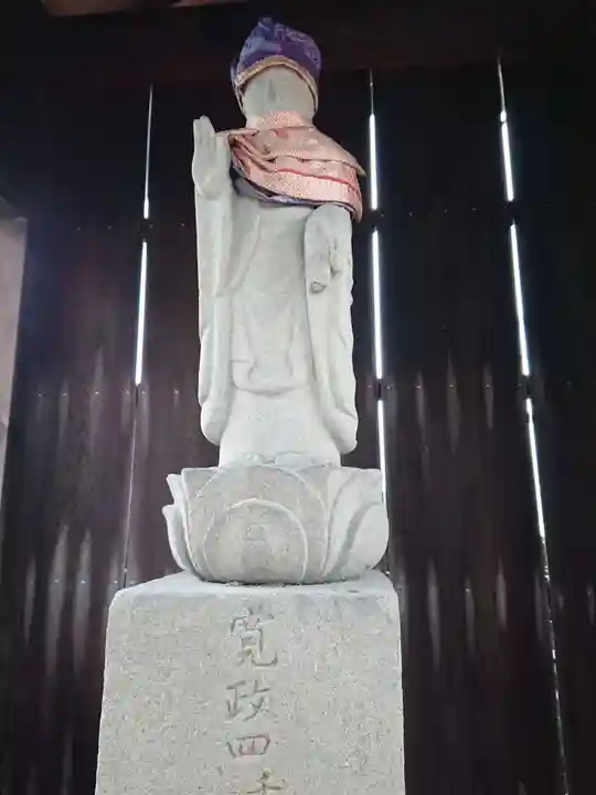 祠(地蔵)の地蔵