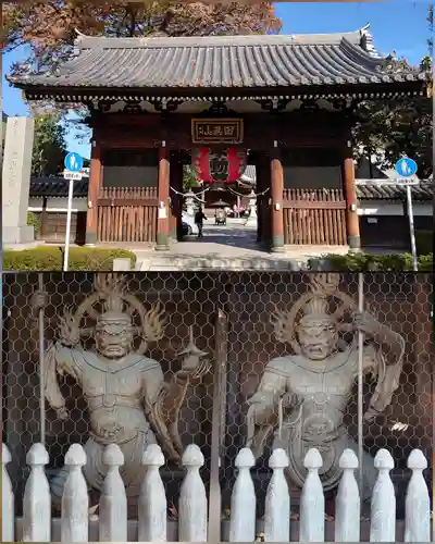 總持寺の山門・神門