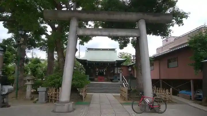 小村井 香取神社の鳥居