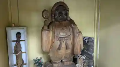 神社（洞爺湖中の島）の像