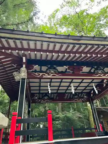 新屋山神社の建物その他