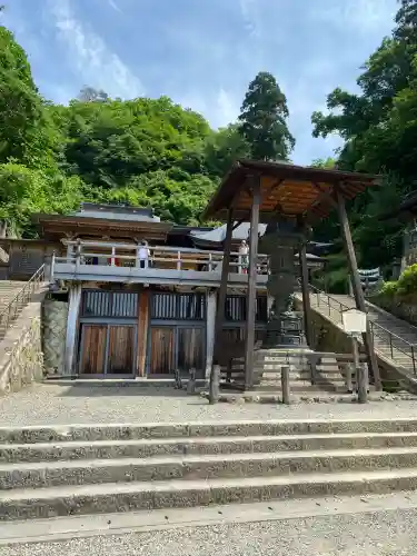 宝珠山 立石寺の{uncategorized: "未分類", other: "その他", undefined: "問題あり", building: "その他建物", grave: "お墓", sacred_gate: "鳥居", guardian: "狛犬", statue: "像", buddha: "仏像", history: "歴史", nature: "自然", garden: "庭園", animal: "動物", pagoda: "塔", temizu: "手水舎", mountain_gate: "山門・神門", sanctuary: "本殿・本堂", subordinate: "末社・摂社", art: "芸術", scenery: "景色", jizo: "地蔵", ema: "絵馬", goshuin: "御朱印", omikuji: "おみくじ", items: "授与品その他", amulet: "お守り", goshuincho: "御朱印帳", eats: "食事", festival: "お祭り", votive_dance: "神楽", shichigosan: "七五三参", wedding: "結婚式", experience: "体験その他", initially: "初詣", around: "周辺", anti_infection: "感染症対策"}