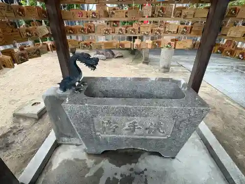 七松八幡神社の{uncategorized: "未分類", other: "その他", undefined: "問題あり", building: "その他建物", grave: "お墓", sacred_gate: "鳥居", guardian: "狛犬", statue: "像", buddha: "仏像", history: "歴史", nature: "自然", garden: "庭園", animal: "動物", pagoda: "塔", temizu: "手水舎", mountain_gate: "山門・神門", sanctuary: "本殿・本堂", subordinate: "末社・摂社", art: "芸術", scenery: "景色", jizo: "地蔵", ema: "絵馬", goshuin: "御朱印", omikuji: "おみくじ", items: "授与品その他", amulet: "お守り", goshuincho: "御朱印帳", eats: "食事", festival: "お祭り", votive_dance: "神楽", shichigosan: "七五三参", wedding: "結婚式", experience: "体験その他", initially: "初詣", around: "周辺", anti_infection: "感染症対策"}