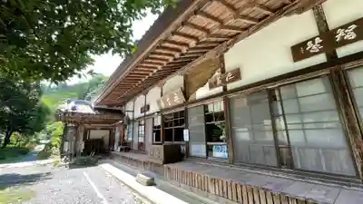 慈光寺の本殿・本堂