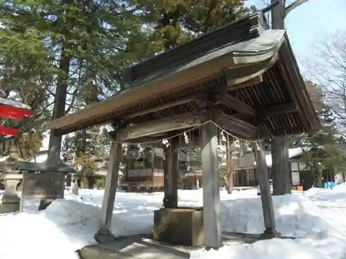 蠶養國神社の手水舎