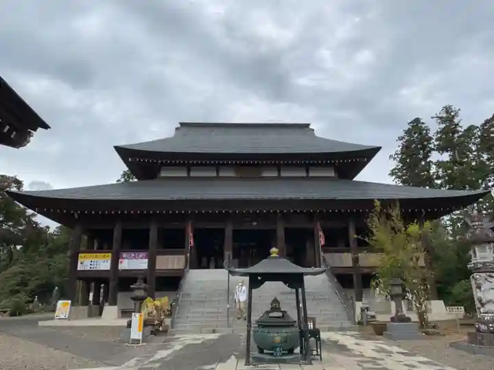 高蔵寺の本殿・本堂
