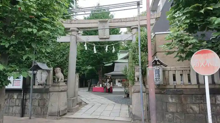小野照崎神社の鳥居