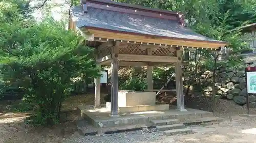 鳥海山大物忌神社蕨岡口ノ宮の手水舎