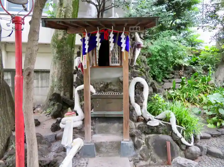 蛇窪神社の末社・摂社