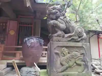 稲荷鬼王神社の狛犬