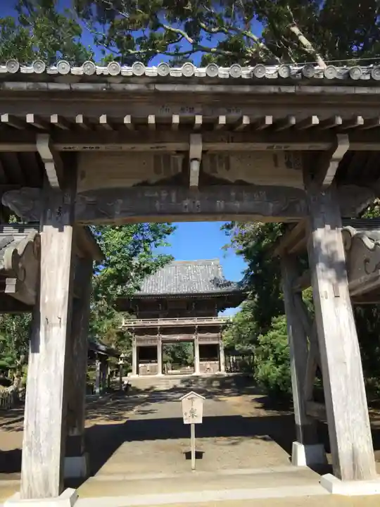 鏡忍寺の山門・神門