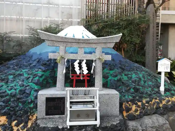 京濱伏見稲荷神社の末社・摂社