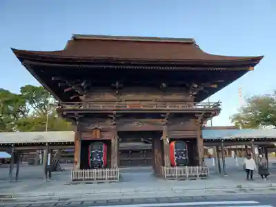 尾張大國霊神社(国府宮)の山門・神門