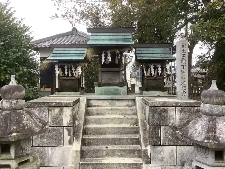 籠守勝手神社(木曽川町黒田)の末社・摂社
