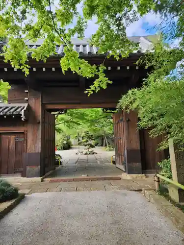 無量寺の山門