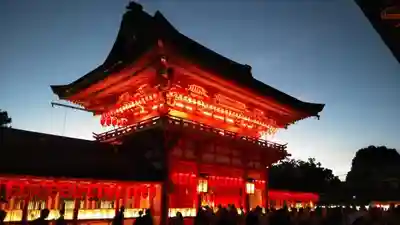 伏見稲荷大社の山門・神門