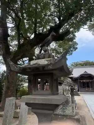 諏訪神社の{uncategorized: "未分類", other: "その他", undefined: "問題あり", building: "その他建物", grave: "お墓", sacred_gate: "鳥居", guardian: "狛犬", statue: "像", buddha: "仏像", history: "歴史", nature: "自然", garden: "庭園", animal: "動物", pagoda: "塔", temizu: "手水舎", mountain_gate: "山門・神門", sanctuary: "本殿・本堂", subordinate: "末社・摂社", art: "芸術", scenery: "景色", jizo: "地蔵", ema: "絵馬", goshuin: "御朱印", omikuji: "おみくじ", items: "授与品その他", amulet: "お守り", goshuincho: "御朱印帳", eats: "食事", festival: "お祭り", votive_dance: "神楽", shichigosan: "七五三参", wedding: "結婚式", experience: "体験その他", initially: "初詣", around: "周辺", anti_infection: "感染症対策"}