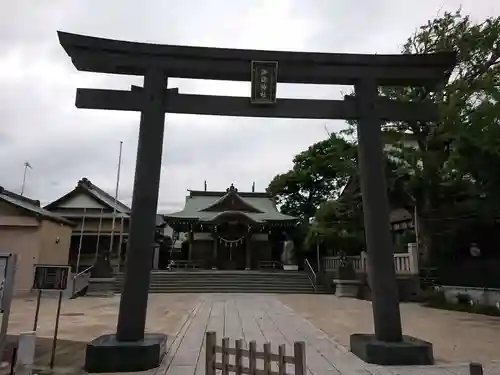 諏訪神社の鳥居