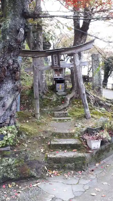 稲荷神社（飯盛山）の本殿