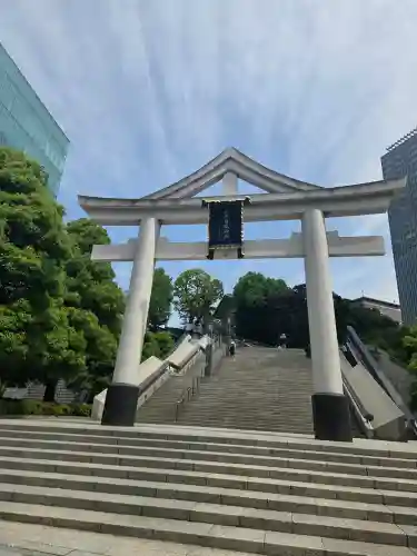 日枝神社の{uncategorized: "未分類", other: "その他", undefined: "問題あり", building: "その他建物", grave: "お墓", sacred_gate: "鳥居", guardian: "狛犬", statue: "像", buddha: "仏像", history: "歴史", nature: "自然", garden: "庭園", animal: "動物", pagoda: "塔", temizu: "手水舎", mountain_gate: "山門・神門", sanctuary: "本殿・本堂", subordinate: "末社・摂社", art: "芸術", scenery: "景色", jizo: "地蔵", ema: "絵馬", goshuin: "御朱印", omikuji: "おみくじ", items: "授与品その他", amulet: "お守り", goshuincho: "御朱印帳", eats: "食事", festival: "お祭り", votive_dance: "神楽", shichigosan: "七五三参", wedding: "結婚式", experience: "体験その他", initially: "初詣", around: "周辺", anti_infection: "感染症対策"}
