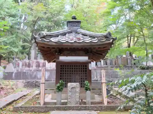 寶塔寺（宝塔寺）の末社