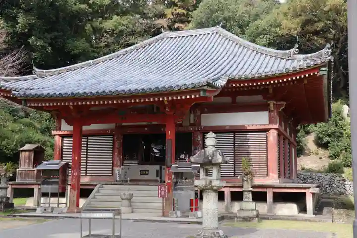 観音寺の本殿・本堂