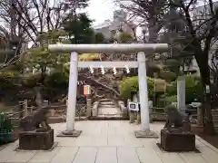 鳩森八幡神社の鳥居