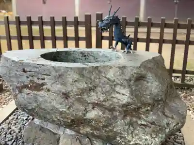 天沼八幡神社の手水舎