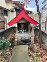 第六天神社の{uncategorized: "未分類", other: "その他", undefined: "問題あり", building: "その他建物", grave: "お墓", sacred_gate: "鳥居", guardian: "狛犬", statue: "像", buddha: "仏像", history: "歴史", nature: "自然", garden: "庭園", animal: "動物", pagoda: "塔", temizu: "手水舎", mountain_gate: "山門・神門", sanctuary: "本殿・本堂", subordinate: "末社・摂社", art: "芸術", scenery: "景色", jizo: "地蔵", ema: "絵馬", goshuin: "御朱印", omikuji: "おみくじ", items: "授与品その他", amulet: "お守り", goshuincho: "御朱印帳", eats: "食事", festival: "お祭り", votive_dance: "神楽", shichigosan: "七五三参", wedding: "結婚式", experience: "体験その他", initially: "初詣", around: "周辺", anti_infection: "感染症対策"}