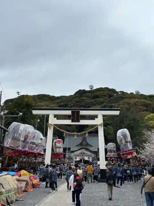 三熊野神社の{uncategorized: "未分類", other: "その他", undefined: "問題あり", building: "その他建物", grave: "お墓", sacred_gate: "鳥居", guardian: "狛犬", statue: "像", buddha: "仏像", history: "歴史", nature: "自然", garden: "庭園", animal: "動物", pagoda: "塔", temizu: "手水舎", mountain_gate: "山門・神門", sanctuary: "本殿・本堂", subordinate: "末社・摂社", art: "芸術", scenery: "景色", jizo: "地蔵", ema: "絵馬", goshuin: "御朱印", omikuji: "おみくじ", items: "授与品その他", amulet: "お守り", goshuincho: "御朱印帳", eats: "食事", festival: "お祭り", votive_dance: "神楽", shichigosan: "七五三参", wedding: "結婚式", experience: "体験その他", initially: "初詣", around: "周辺", anti_infection: "感染症対策"}