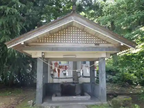 宇奈月神社の手水