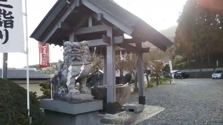 加茂神社の手水舎