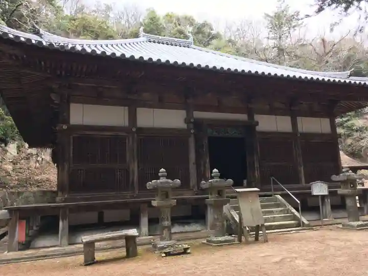 伽耶院の本殿・本堂