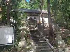 三本木神明社の本殿