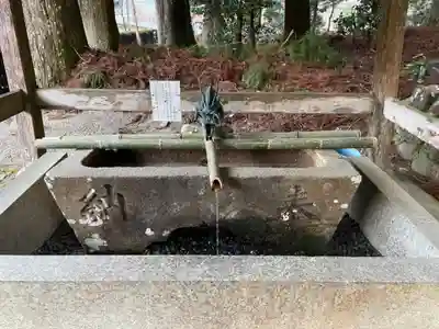 室生龍穴神社の手水舎