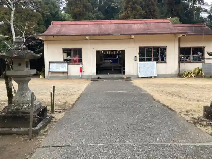 大里八幡神社の本殿