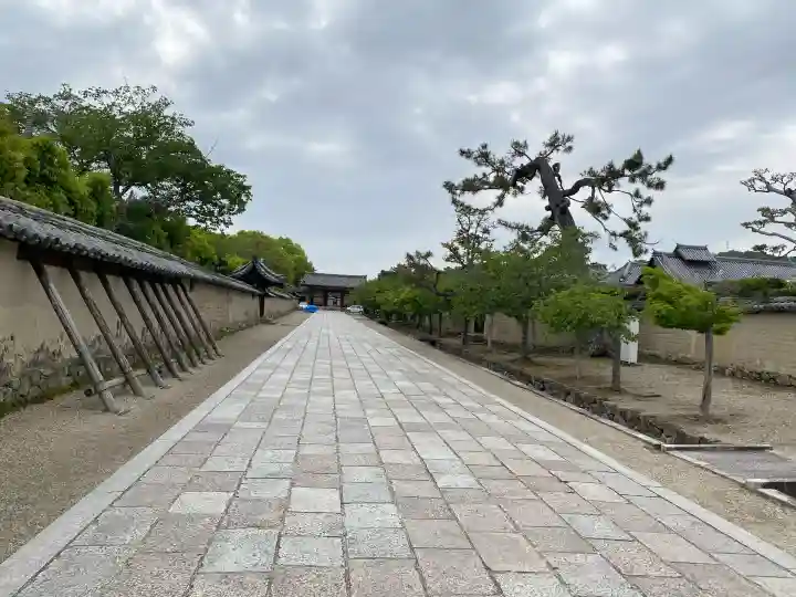 法隆寺の{uncategorized: "未分類", other: "その他", undefined: "問題あり", building: "その他建物", grave: "お墓", sacred_gate: "鳥居", guardian: "狛犬", statue: "像", buddha: "仏像", history: "歴史", nature: "自然", garden: "庭園", animal: "動物", pagoda: "塔", temizu: "手水舎", mountain_gate: "山門・神門", sanctuary: "本殿・本堂", subordinate: "末社・摂社", art: "芸術", scenery: "景色", jizo: "地蔵", ema: "絵馬", goshuin: "御朱印", omikuji: "おみくじ", items: "授与品その他", amulet: "お守り", goshuincho: "御朱印帳", eats: "食事", festival: "お祭り", votive_dance: "神楽", shichigosan: "七五三参", wedding: "結婚式", experience: "体験その他", initially: "初詣", around: "周辺", anti_infection: "感染症対策"}
