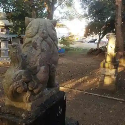 四所神社の狛犬