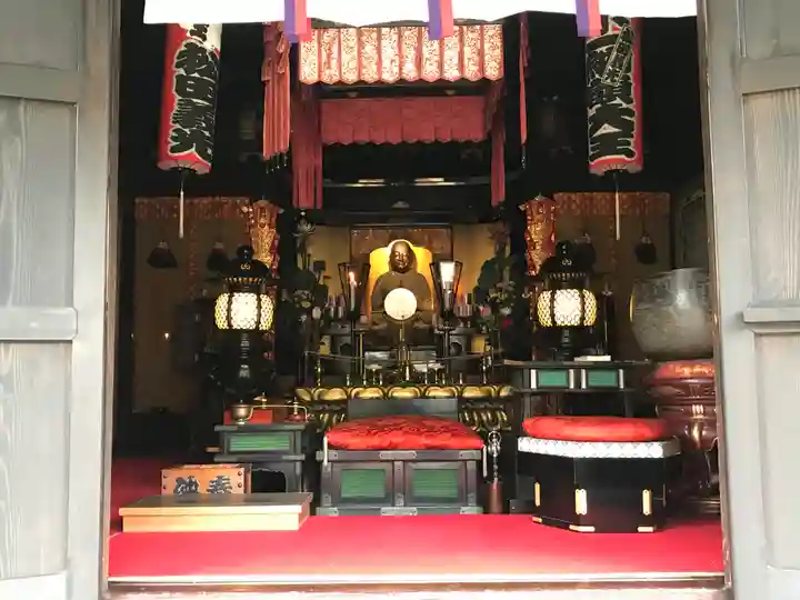 法起院の本殿・本堂