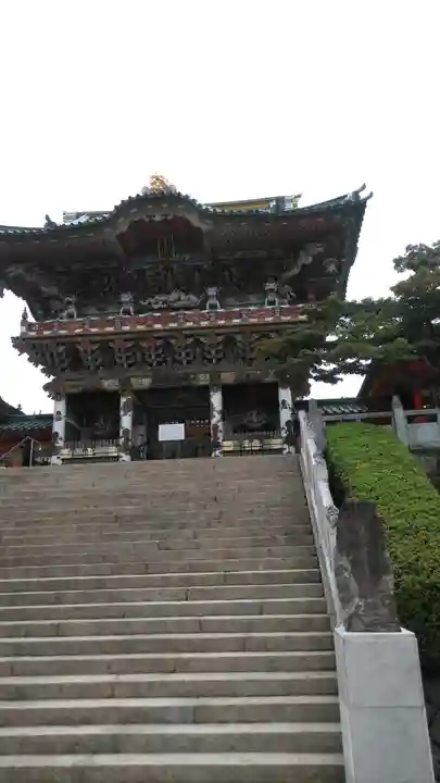 耕三寺の山門・神門