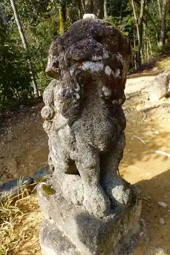 中山寺奥之院の狛犬